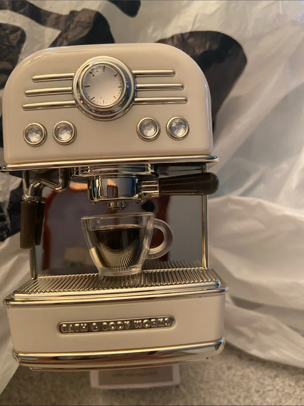 Bath & Body Works Cream Espresso Machine light up wallflower
